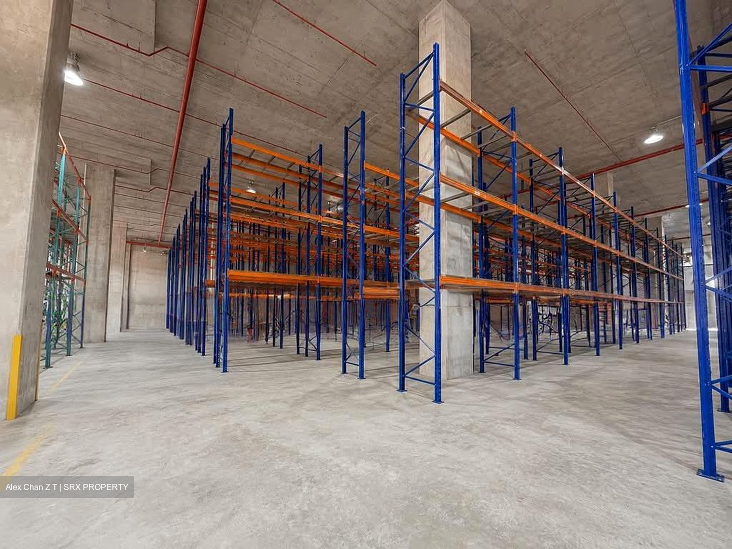 Jurong Logistics Hub (D22), Warehouse #586785031